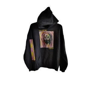 "You keep me trippin'"‎ Black graphic hoodie